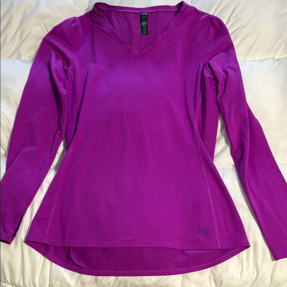 Under Armour Cold Gear V Neck Long Sleeve EUC